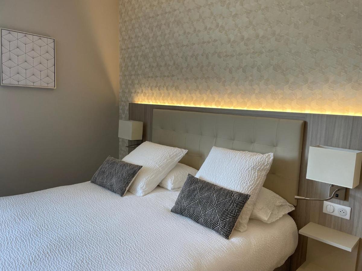 Hotel Logis L'amandier 3*